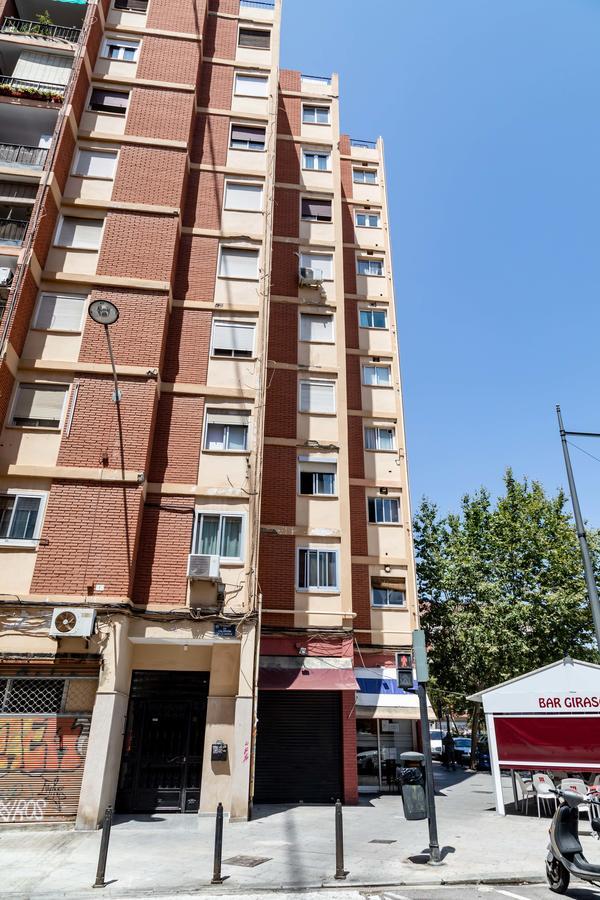Travel Habitat Jardines De Viveros Valencia Exterior foto